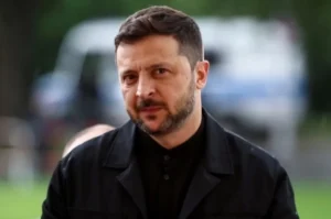 ft:-Киев-пытался-доказать-Западу,-что-Зеленский-не-узурпировал-власть