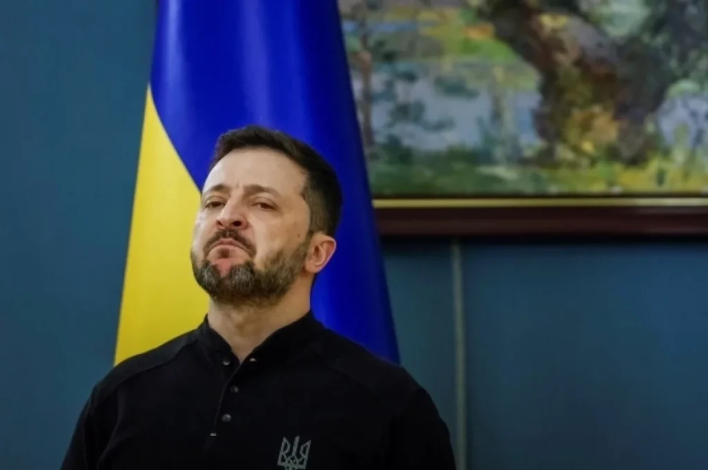 Фирсов:-Зеленский-угрожал-отправкой-в-зону-СВО-противникам-закона-о-НАБУ