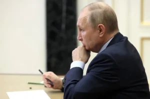 Путин-по-видеосвязи-проверил-ход-учений-ВМФ-РФ