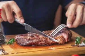 Риск-паразитов.-Доктор-Мясников-пояснил,-может-ли-мясо-сокращать-жизнь