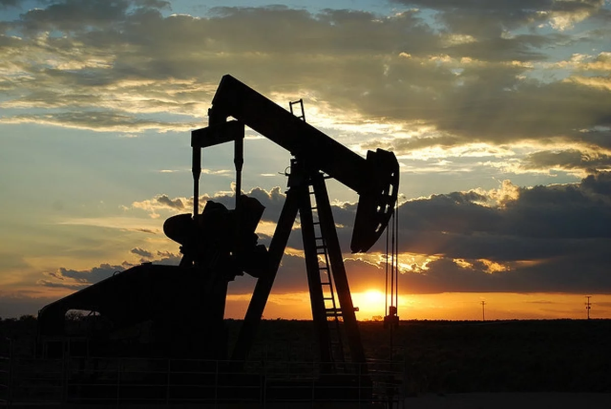 Восемь-стран-ОПЕК+-решили-увеличить-добычу-нефти-в-сентябре