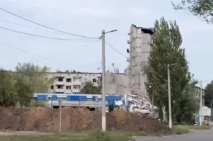 Лисицын:-российские-бойцы-закрепились-на-окраинах-Мирнограда