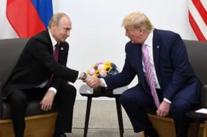 Европейские-лидеры-пытаются-поговорить-с-Трампом-до-его-встречи-с-Путиным