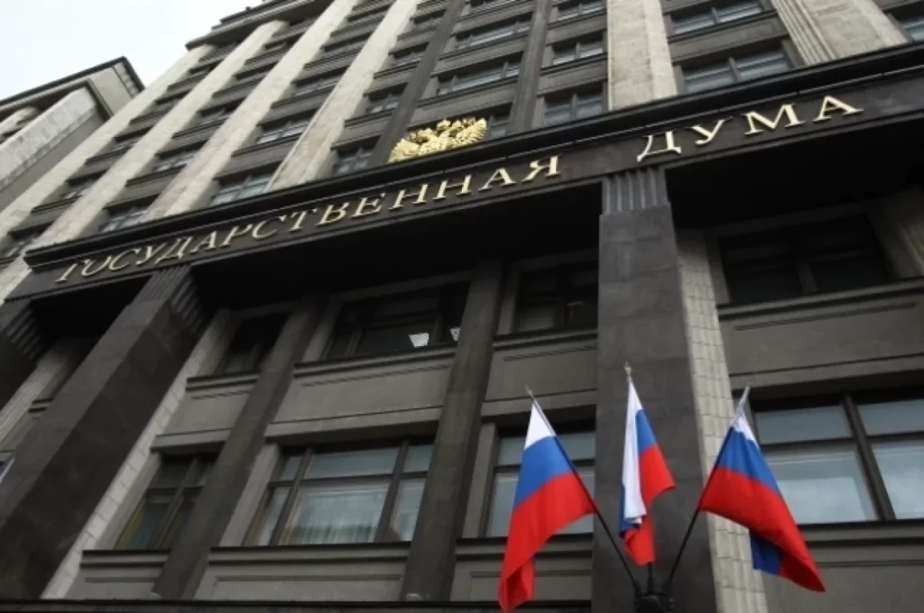 В-Госдуму-внесут-проект-о-вступлении-в-политические-партии-с-16-лет