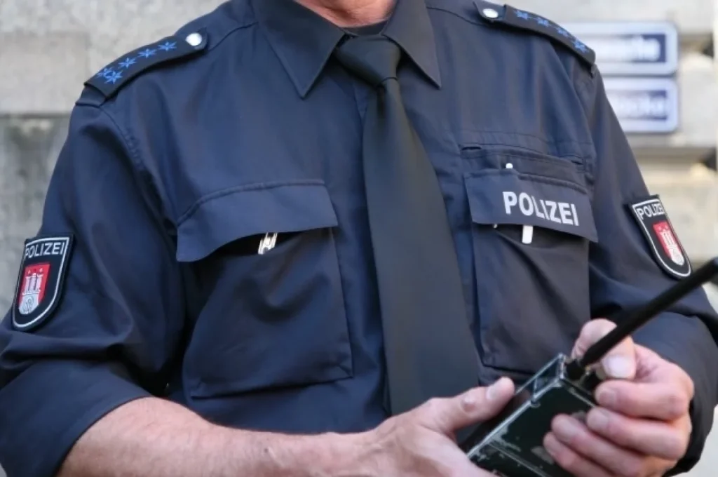 В Германии полиция по ошибке открыла огонь по военным во время учений