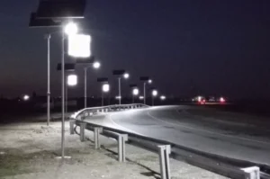 Автоюрист-Славнов-объяснил,-чем-опасна-поездка-без-света-ночью